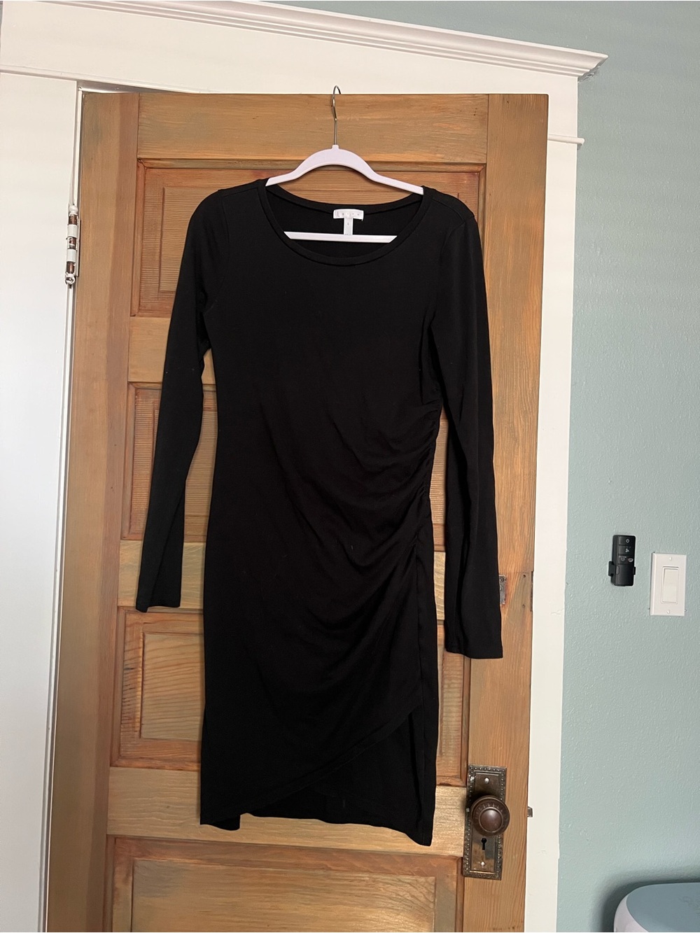 Leith Black Long-Sleeve Ruched Side Dress